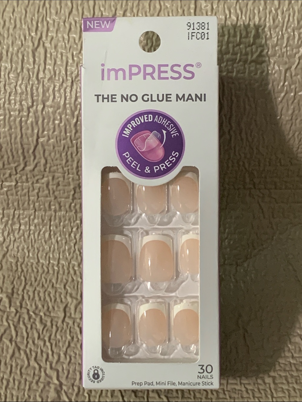 KISS imPRESS The No Glue Manicure - Peel & Press French Short Squoval 30ct